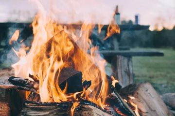 How to Use Campfires Safely and Responsibly