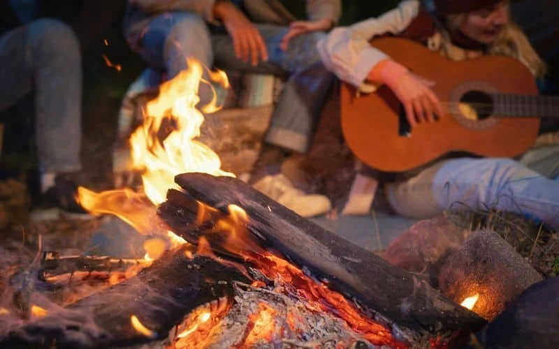 Best Campfire Songs for Beach Bonfires to Create Unforgettable Nights
