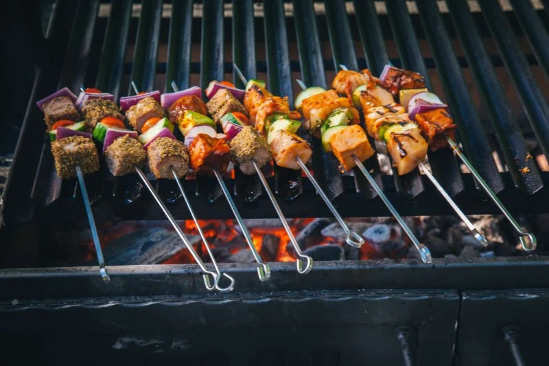 How to Cook Kebabs Over a Campfire: Tips and Recipes