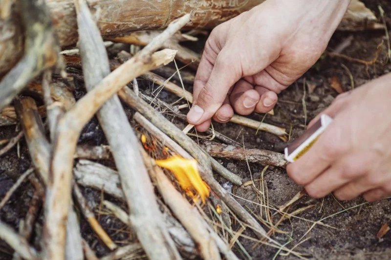 How to Build a Campfire with Minimal Impact the Right Way