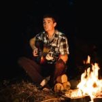Best Campfire Songs to Enjoy Under the Stars: Ultimate Playlist for Your Camping Trip