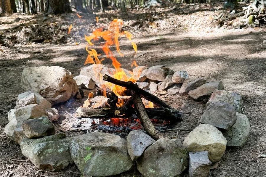 How to Build a Campfire with Minimal Impact