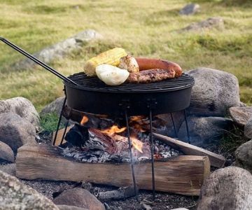 Best Campfire Gadgets to Bring on Your Trip – Essentials for Cooking & Safety