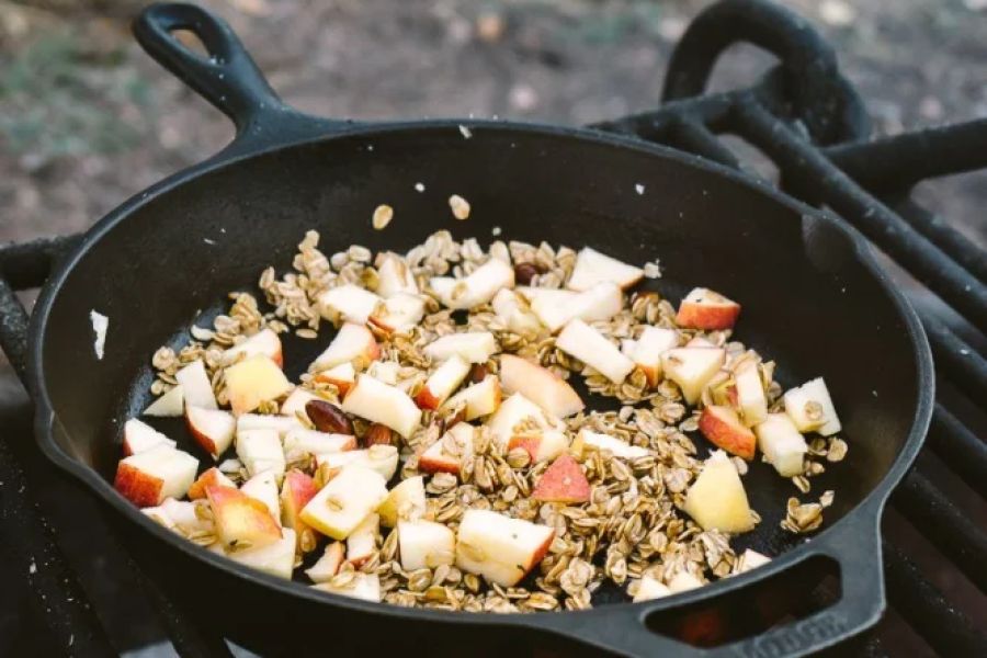 Best Campfire Snacks for Nighttime Enjoyment: Delicious Ideas for Your Next Camping Trip