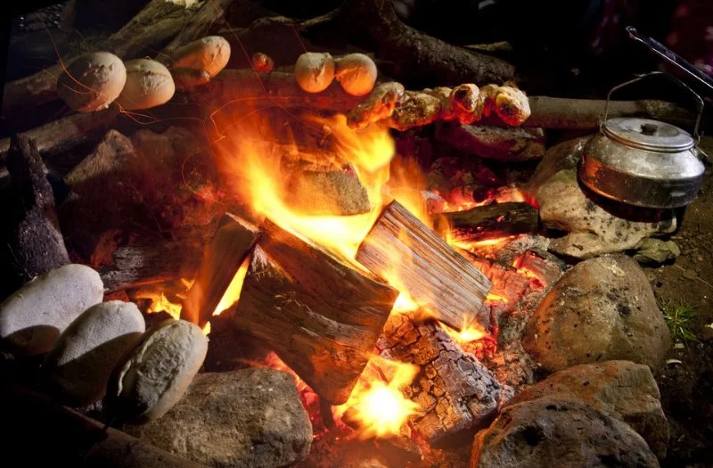 How to Make Campfire Bread: A Step-by-Step Guide for Perfect Outdoor Baking