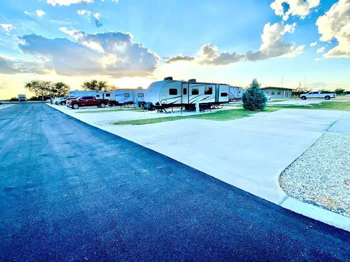 Pecan Springs RV Resort Picture 3
