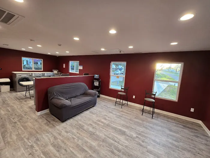 Caravan RV Picture 4