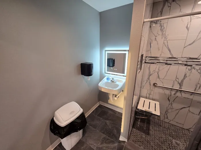 Caravan RV Picture 9