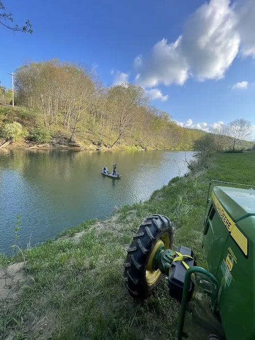 Pigeon Hole Camping and Fishing Picture 5