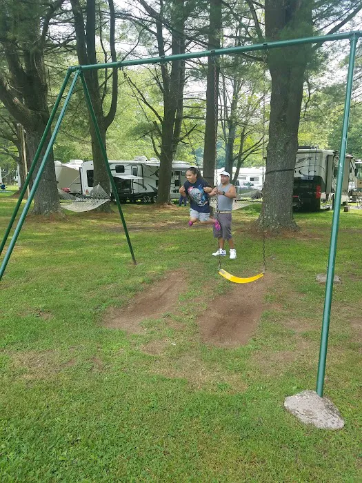 BETHEL HIDEAWAY CAMPGROUND RESORT Picture 1