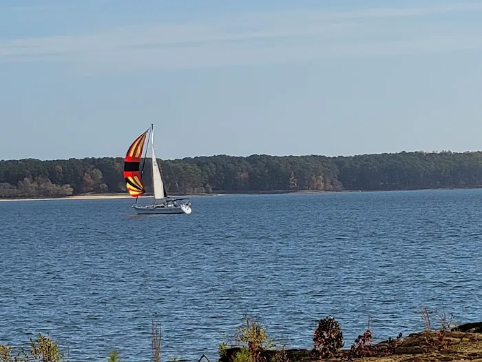 Henderson Point Campground Picture 5