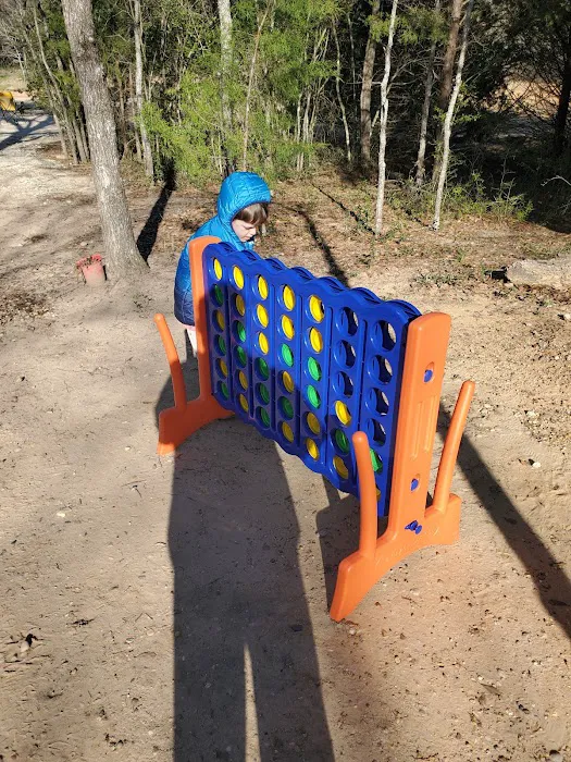 LoMo's Camping Retreat Picture 4