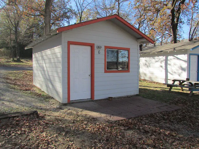 Lake Limestone Campground & Marina Picture 5