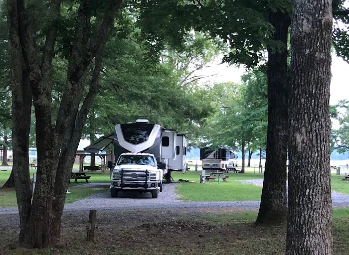 Starkville KOA Holiday Picture 4