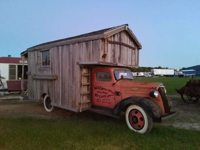 Kershaw's Cajun Village Picture 5