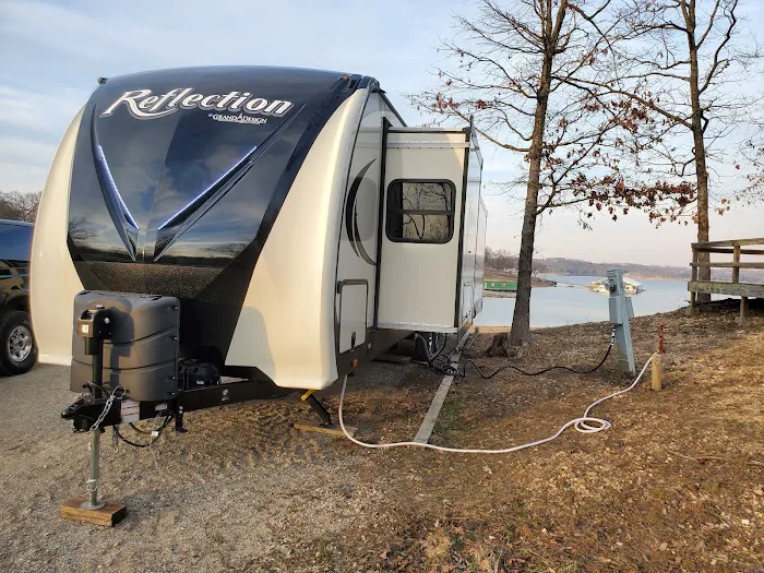 Harbor Campground and marina Picture 6