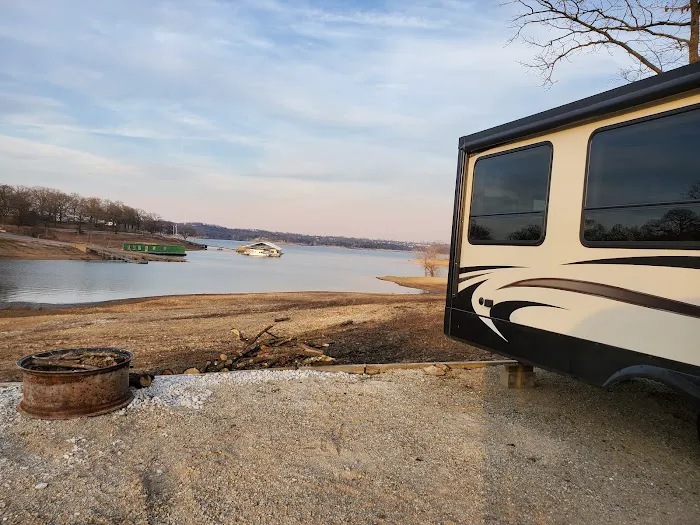 Harbor Campground and marina Picture 8