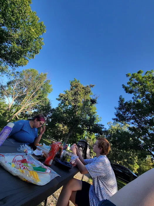 Oak Point Campground Picture 1