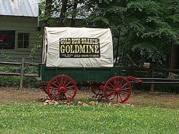 NC Treasure Hunters Campground Picture 6