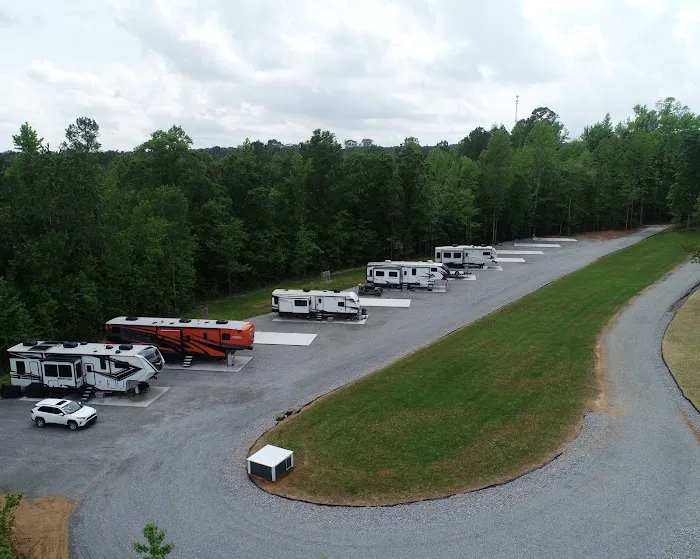 2 Lakes RV Resort Picture 10