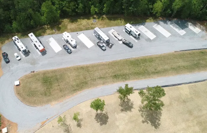 2 Lakes RV Resort Picture 7