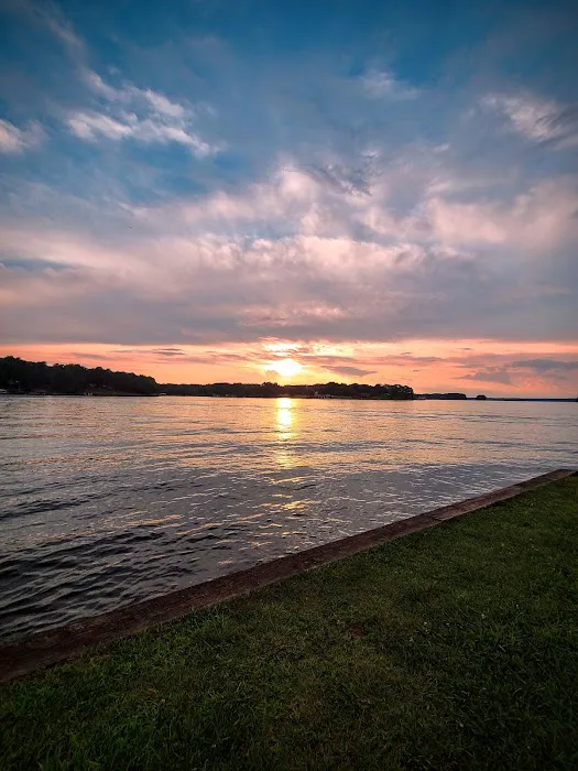 Thousand Trails Lake Gaston Picture 2