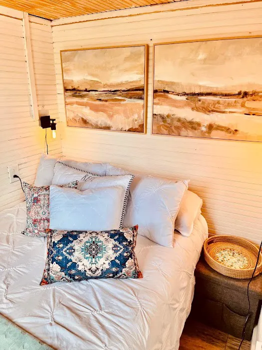 Evelyn’s Island Picture 6