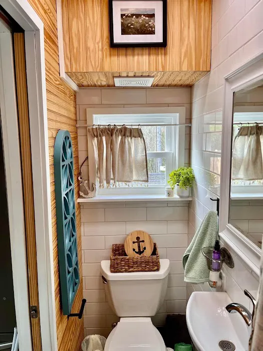 Evelyn’s Island Picture 9