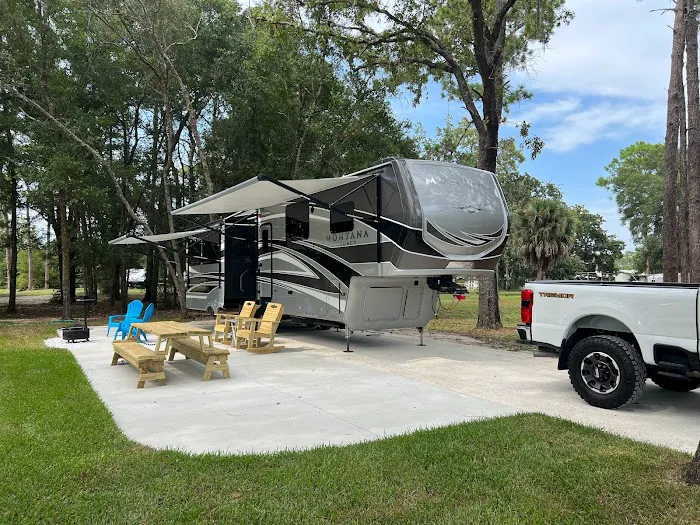 Big Z RV Resort Picture 7