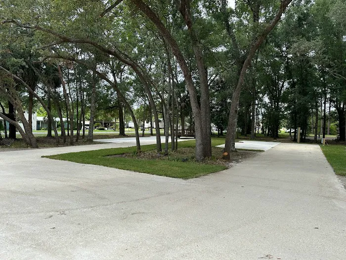 Big Z RV Resort Picture 2