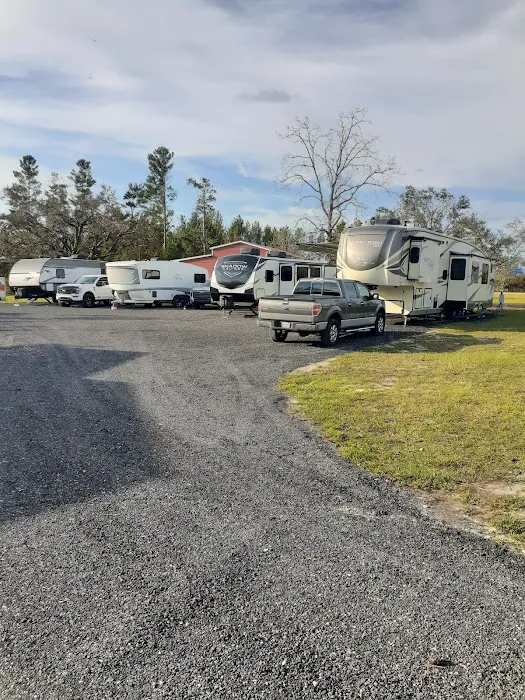 Southern Charm Campground Picture 4