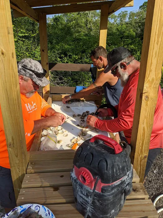 Kamp Keaton Picture 1