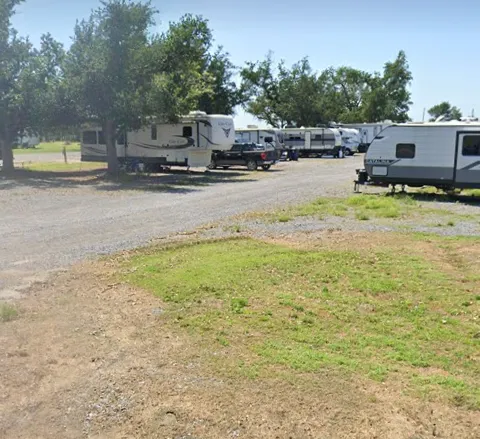 Toms RV park Picture 1