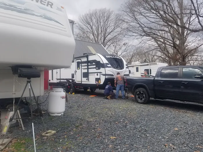 James River RV Rest Picture 6