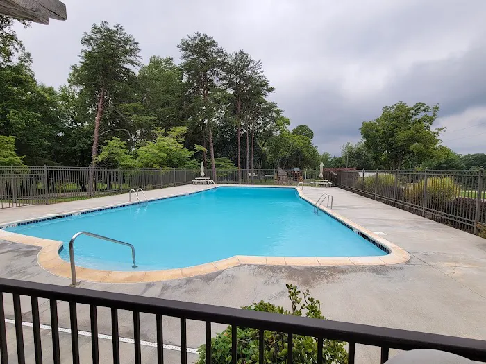 Cozy Acres Family Campground Picture 4