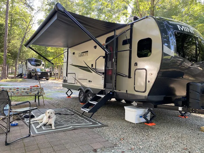 Cozy Acres Family Campground Picture 8