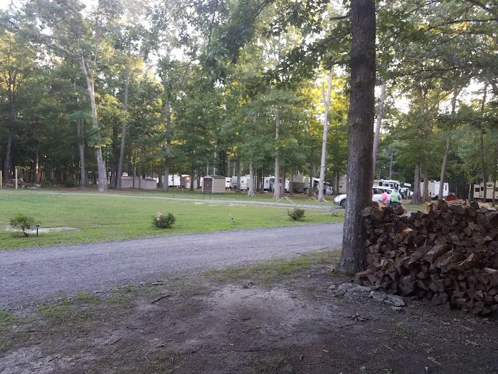 Camptown Campground Picture 9