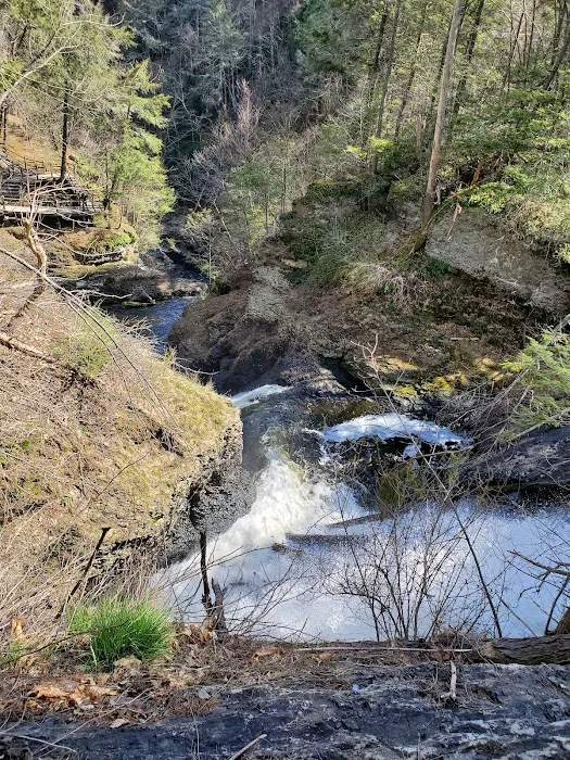 Kirkridge Shelter Picture 8