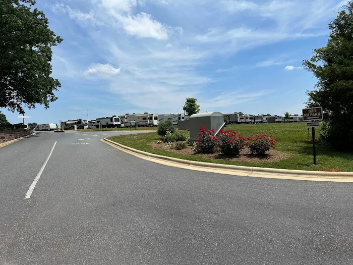 321 RV Campground Picture 5