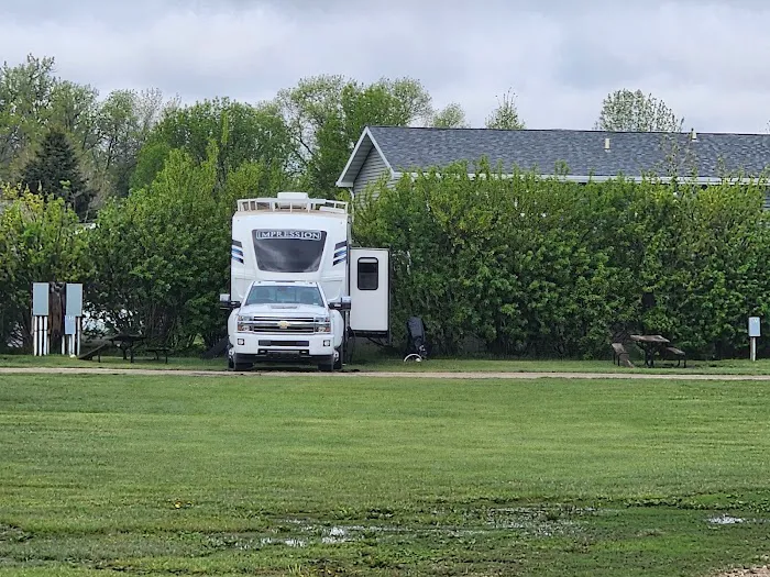 Velva Campground Entrance Picture 5