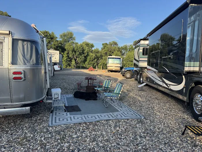 Roughrider RV Resort Picture 9