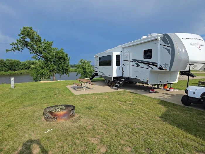 Off Shore Resort & Campground Picture 1