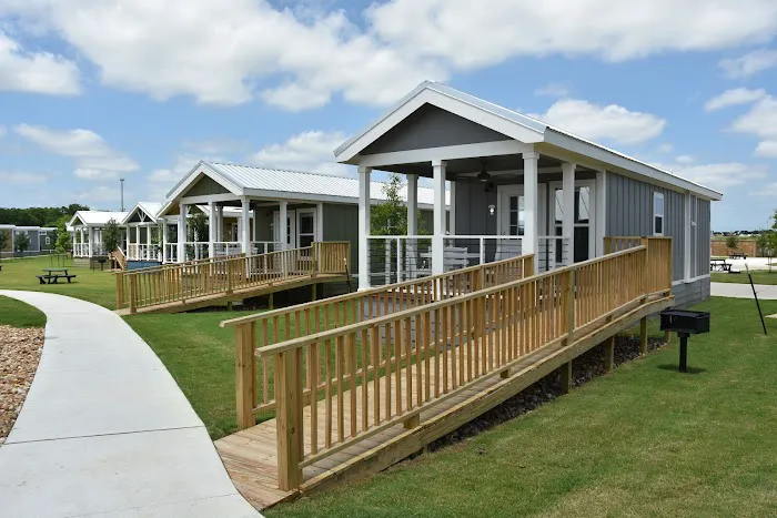 Redbud Ranch Cabin & RV Resort Picture 3