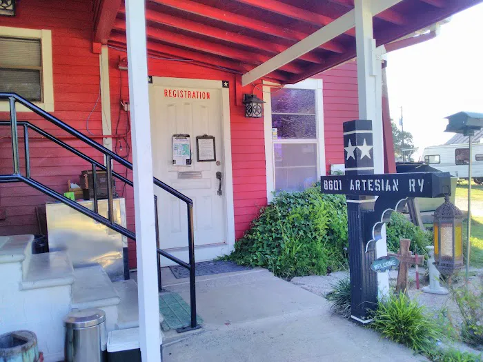 Artesian Rv Park and Campground Picture 10