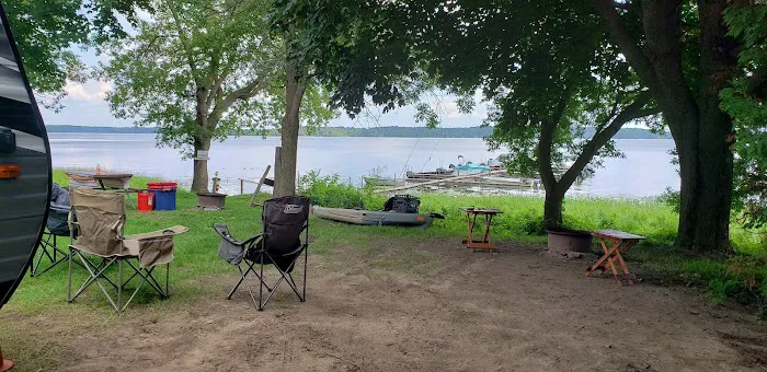 McLear's Cottage Colony and Campground Picture 7