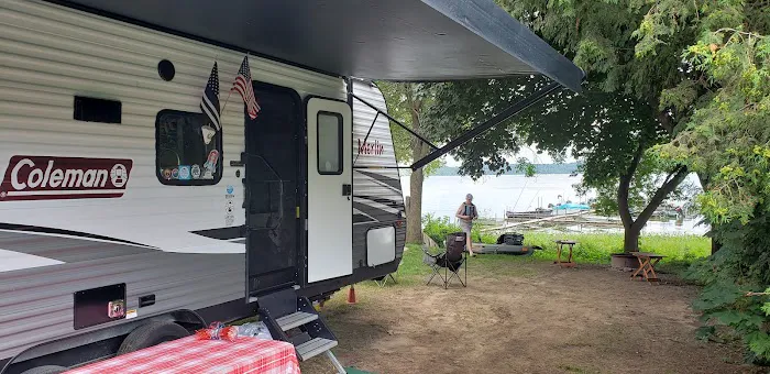 McLear's Cottage Colony and Campground Picture 6