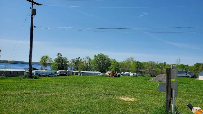 The Lake Club at Black Lake Picture 8