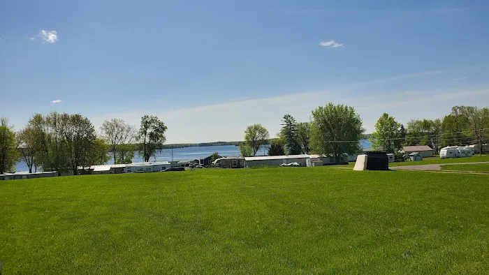 The Lake Club at Black Lake Picture 2