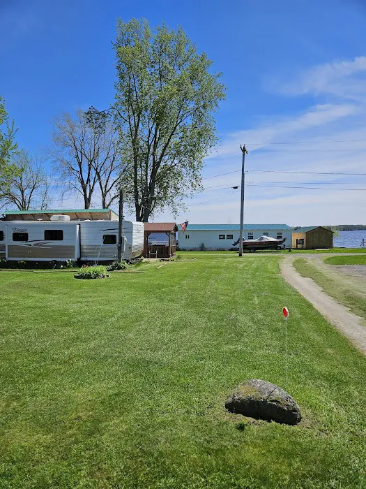 The Lake Club at Black Lake Picture 9