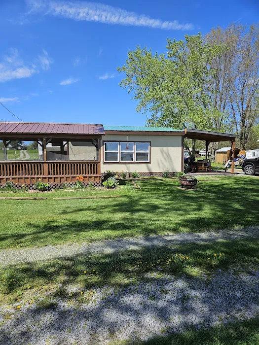 The Lake Club at Black Lake Picture 10